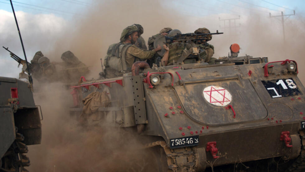 Israeli-tank-m||80264f3c971776b1c4049a492ac1a582362ac335||1-1662404||B