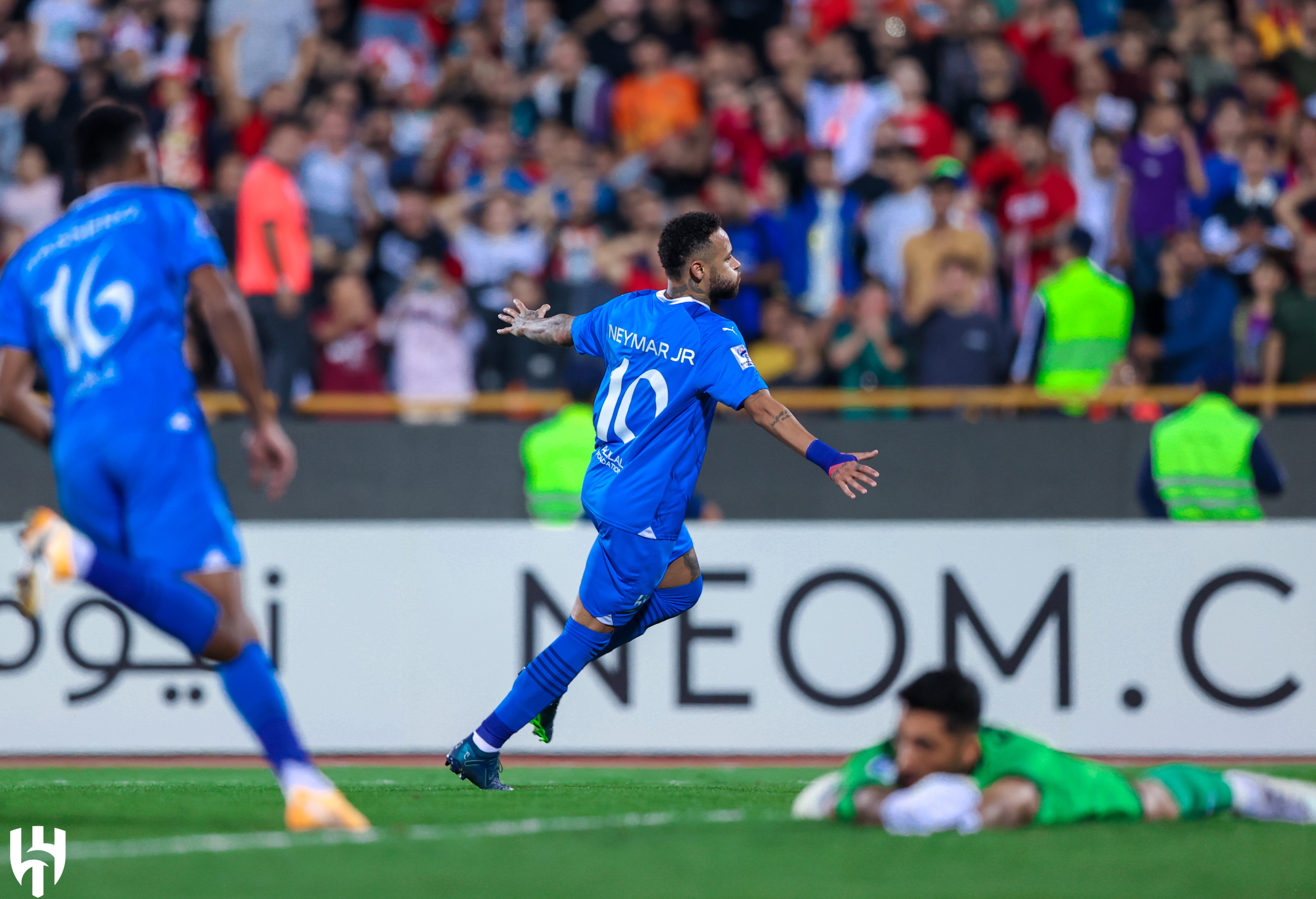 ||شاهد نيمار يسجل أول أهدافه مع الهلال في دوري أبطال آسيا
