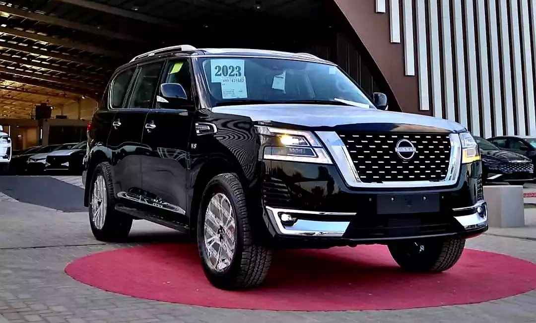 نيسان باترول 2023||First-Look-All-new-Nissan-Patrol-in-the-UAE-_-Body-2-24-1-23-ar2920202||19_Rear_seat_still6927_v01_RGB-gallery-D||15TDIrulhd_PATHelios037.png.ximg.l_full_m.smart