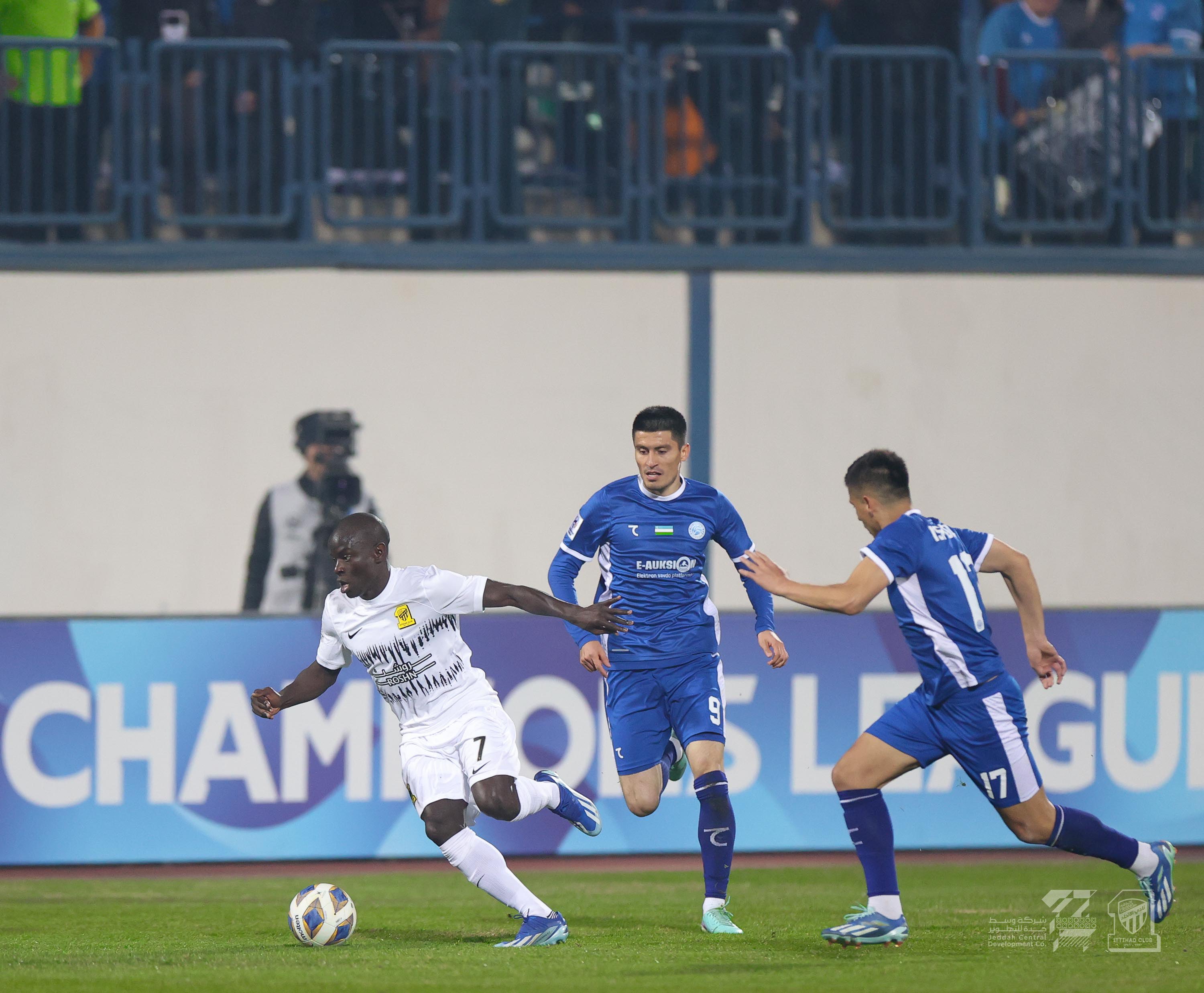 ||||نتيجة مباراة أبها والتعاون في الدوري السعودي||||نتيجة مباراة نافباخور والاتحاد في دوري أبطال أسيا