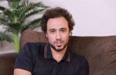 المطرب رامي عاشور 