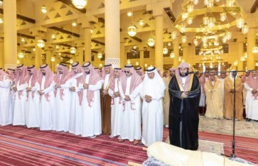 صلاة الميت على الأمير بدر بن عبدالمحسن بن عبدالعزيز