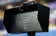  VAR