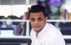 الصحفي محمود أحمد عطا 